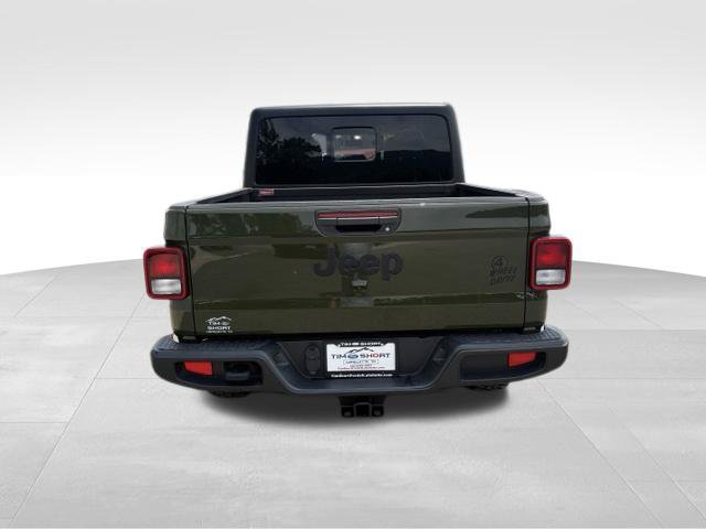 Used 2023 Jeep Gladiator Sport AWD/4WD image 10