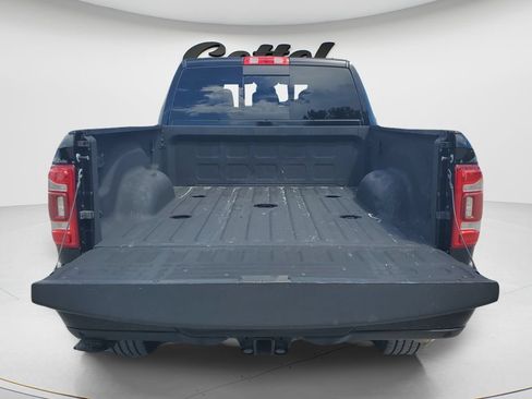Used 2022 RAM 2500 Big Horn w/ Level C Equiment Group AWD/4WD image 9