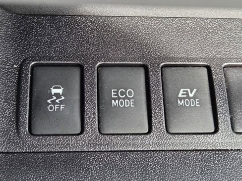 Used 2017 Toyota Highlander Limited Platinum image 17