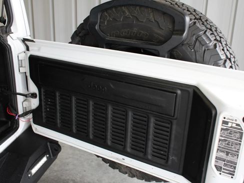Used 2022 Jeep Wrangler Unlimited Sport w/ Sun And Sound Package AWD/4WD image 55