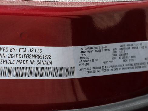 Used 2021 Chrysler Pacifica Touring w/ Uconnect Theater Family Group image 49