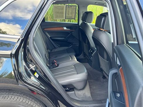 Used 2023 Audi Q5 2.0T Premium w/ Convenience Package AWD/4WD image 49