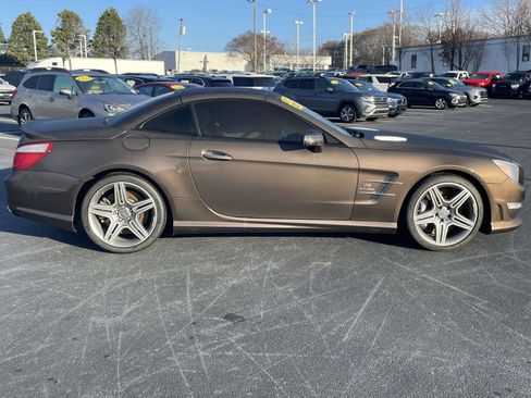 Used 2015 Mercedes-Benz SL 63 AMG w/ Driver Assistance Package image 10