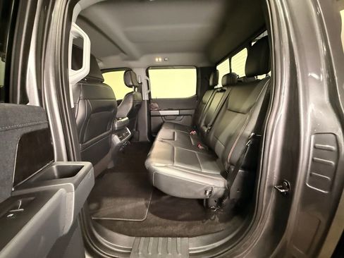 Used 2021 Ford F150 Lariat w/ Trailer Tow Package image 16