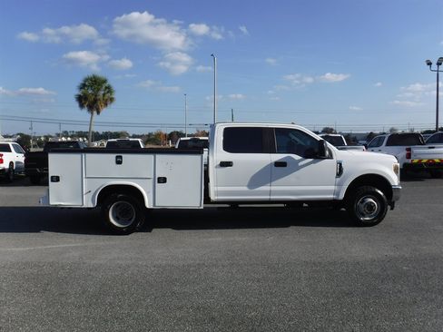 Used 2019 Ford F350 XL w/ XL Value Package image 3
