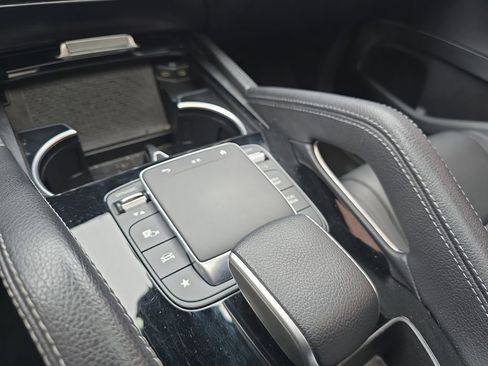 Used 2024 Mercedes-Benz GLE 350 4MATIC image 5