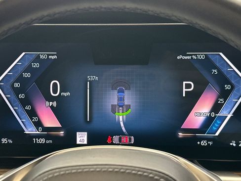 Used 2024 BMW i7 xDrive60 AWD/4WD image 20