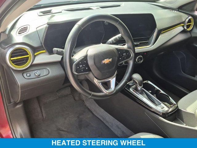 Used 2024 Chevrolet Trax LT w/ Driver Confidence Package FWD image 15