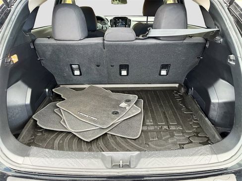 Used 2025 Subaru Crosstrek 2.0i Premium image 25