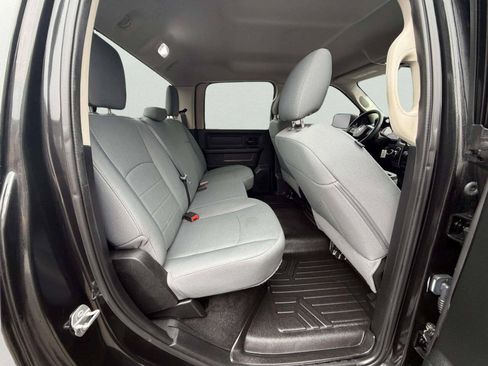 Used 2016 RAM 1500 Express AWD/4WD image 25