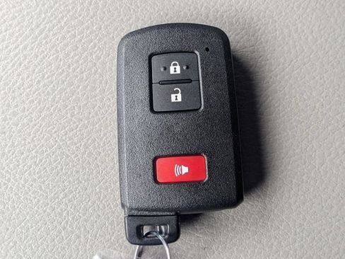 Used 2019 Toyota Highlander Limited AWD/4WD image 35