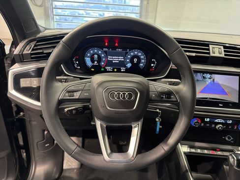 Used 2025 Audi Q3 2.0T Premium AWD/4WD image 22