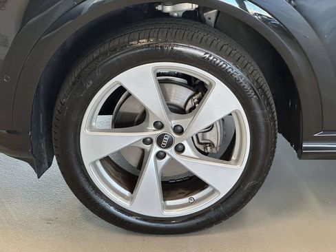 Used 2025 Audi Q5 Premium Plus w/ Premium Plus AWD/4WD image 9