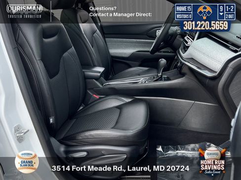 Used 2025 Jeep Compass Latitude w/ Sun & Sound Group image 19