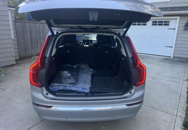 Used 2023 Volvo XC90 B6 Plus w/ Protection Package Premier AWD/4WD image 9
