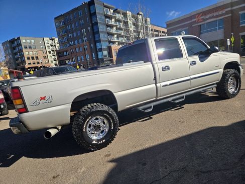 Used 2005 GMC Sierra 2500 SLE w/ Heavy-Duty Power Package image 11