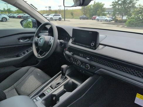 Certified 2025 Honda Accord SE image 24