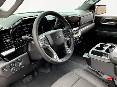 Used 2024 Chevrolet Silverado 1500 RST image 12