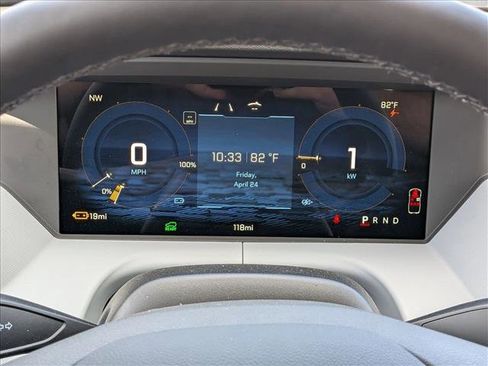 New 2027 Chevrolet Bolt RS w/ Technology Package FWD image 11