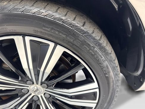 Used 2023 Volvo XC60 B5 Plus FWD image 89