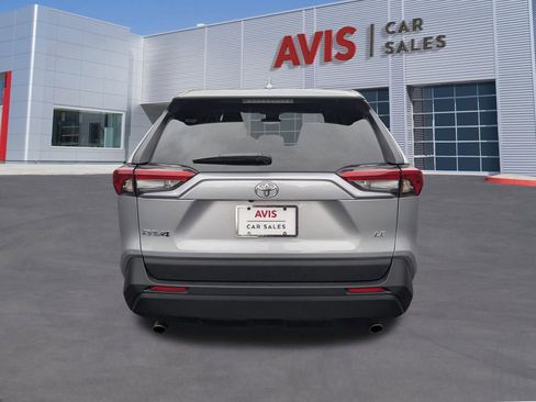 Used 2025 Toyota RAV4 LE image 7