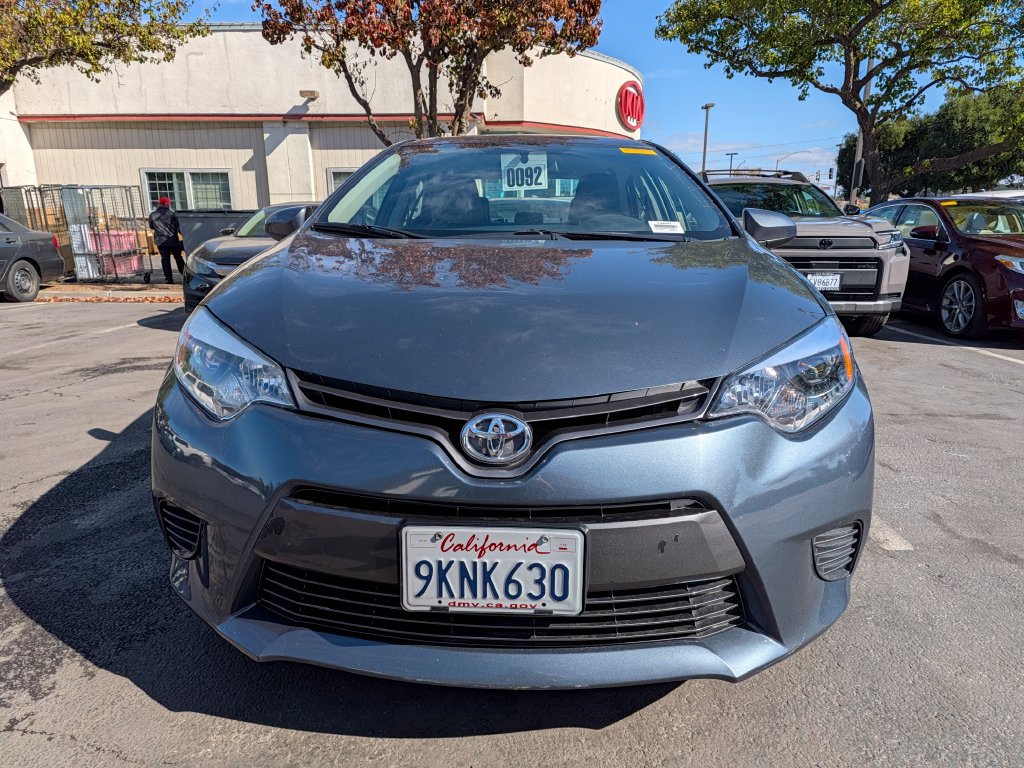 Used 2015 Toyota Corolla LE FWD image 7