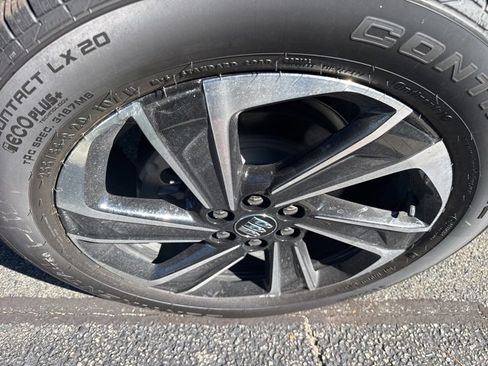 New 2026 Buick Enclave Sport Touring w/ Power Package image 5