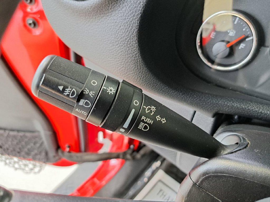 Used 2016 Jeep Wrangler Sahara w/ Connectivity Group AWD/4WD image 12