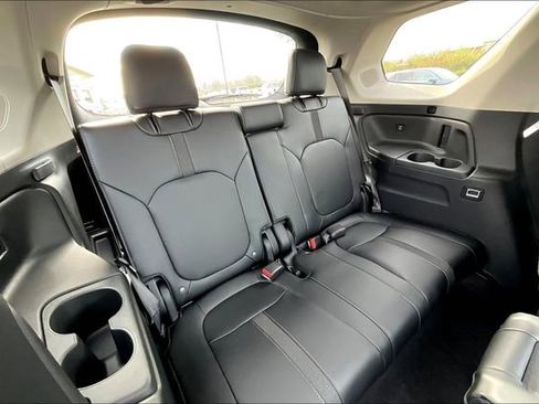 New 2025 Honda Pilot Touring image 26