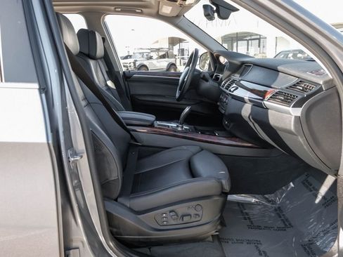 Used 2013 BMW X5 xDrive50i image 42