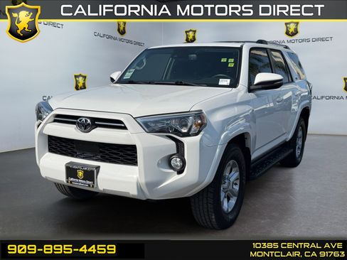 Used 2020 Toyota 4Runner SR5 Premium w/ Moonroof Package RWD image 1