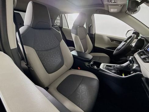 Certified 2025 Toyota RAV4 XLE w/ Convenience Package image 24