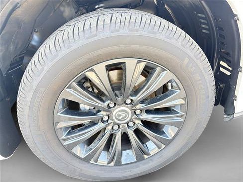 Used 2021 Lexus GX 460 Premium w/ Accessory Package AWD/4WD image 17