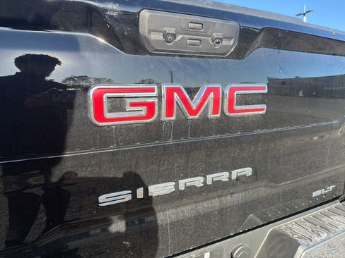 Used 2026 GMC Sierra 1500 SLT image 17