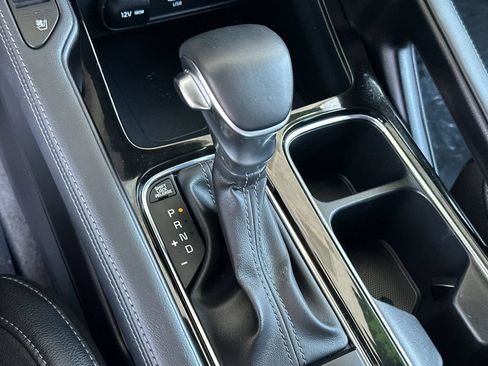 Used 2024 Kia Telluride AWD image 21