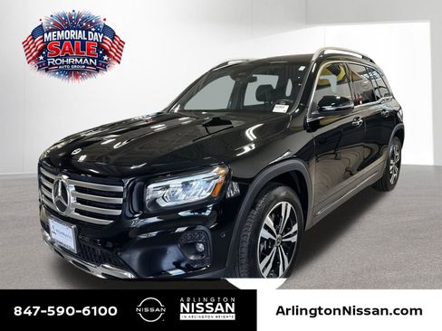 Used 2025 Mercedes-Benz GLB 250 image 1