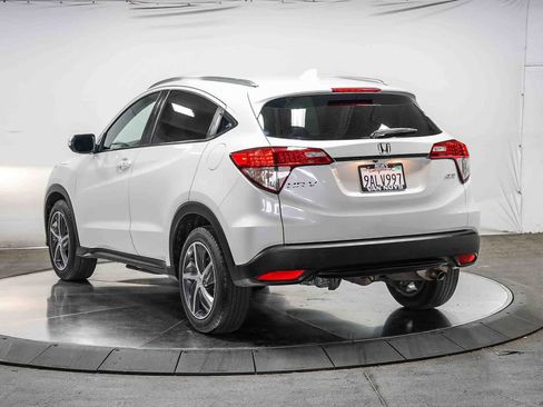 Used 2022 Honda HR-V EX image 2