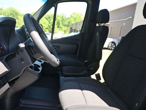 New 2025 Mercedes-Benz Sprinter 2500 image 19
