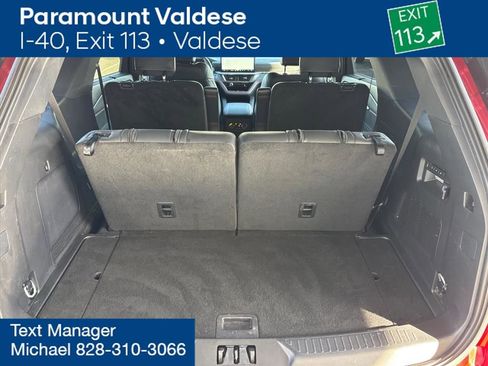 Used 2025 Ford Explorer ST image 3