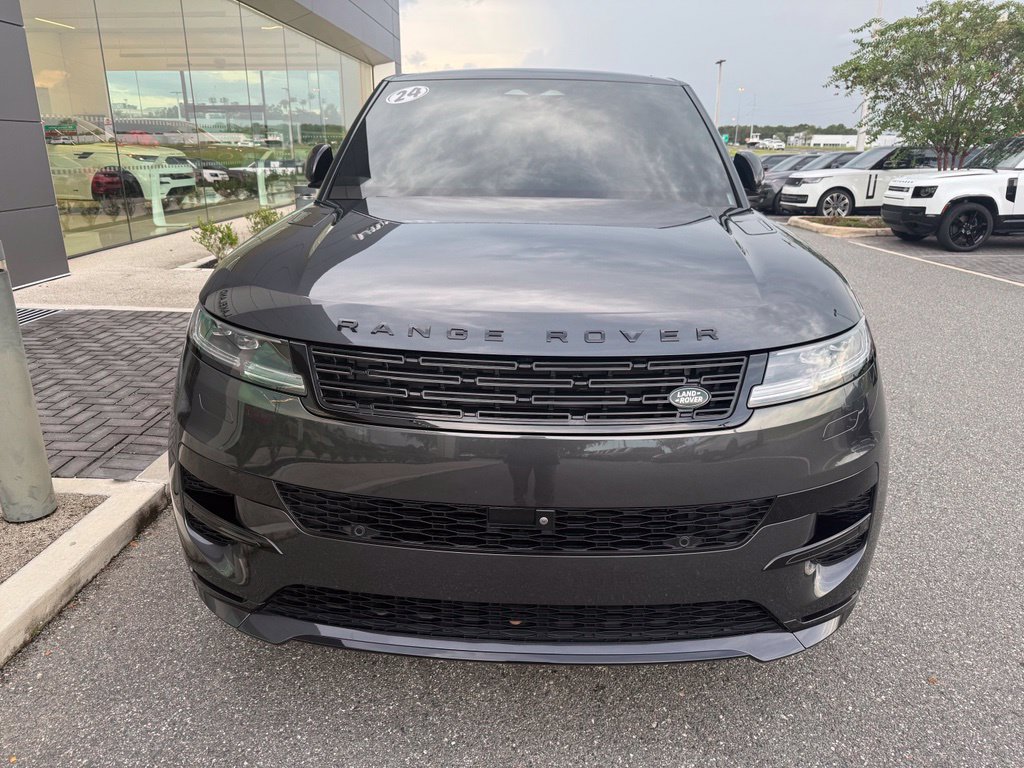 Used 2024 Land Rover Range Rover Sport Dynamic SE AWD/4WD image 3
