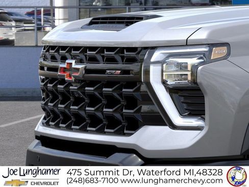 New 2026 Chevrolet Silverado 2500 ZR2 AWD/4WD image 14