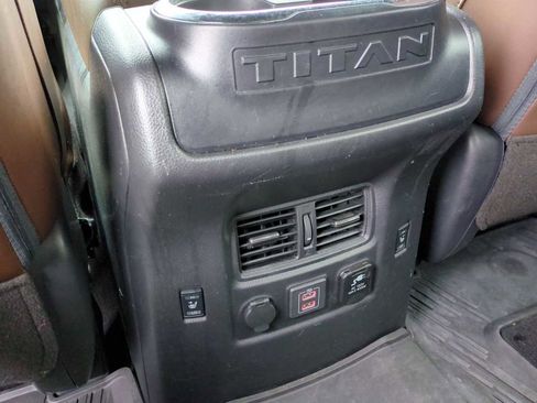 Used 2022 Nissan Titan Platinum Reserve w/ Moonroof Package image 22