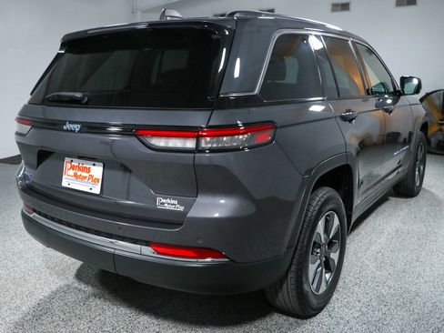 Used 2023 Jeep Grand Cherokee 4WD 4xe image 7