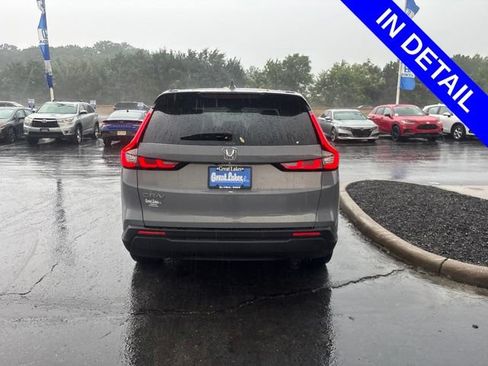 Used 2024 Honda CR-V EX image 5