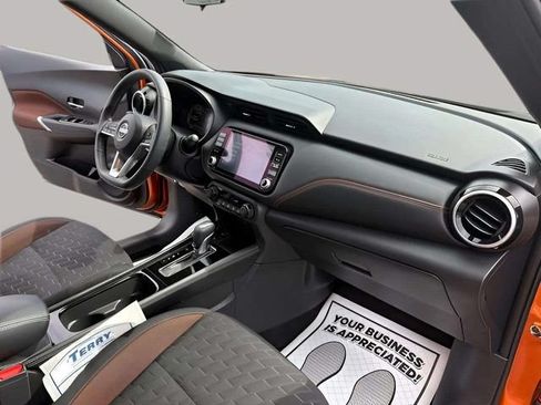 Used 2023 Nissan Kicks SR FWD image 20