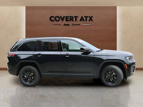 New 2026 Jeep Grand Cherokee 4WD image 6