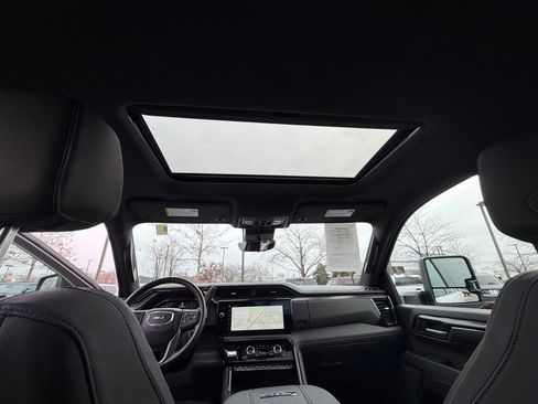 Used 2024 GMC Sierra 2500 AT4 w/ AT4 Premium Plus Package image 39