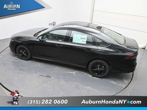 New 2025 Honda Accord SE image 27