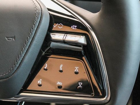 New 2026 Cadillac Lyriq V image 17