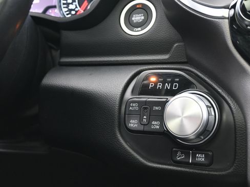 Used 2020 RAM 1500 Laramie w/ Sport Appearance Package AWD/4WD image 37